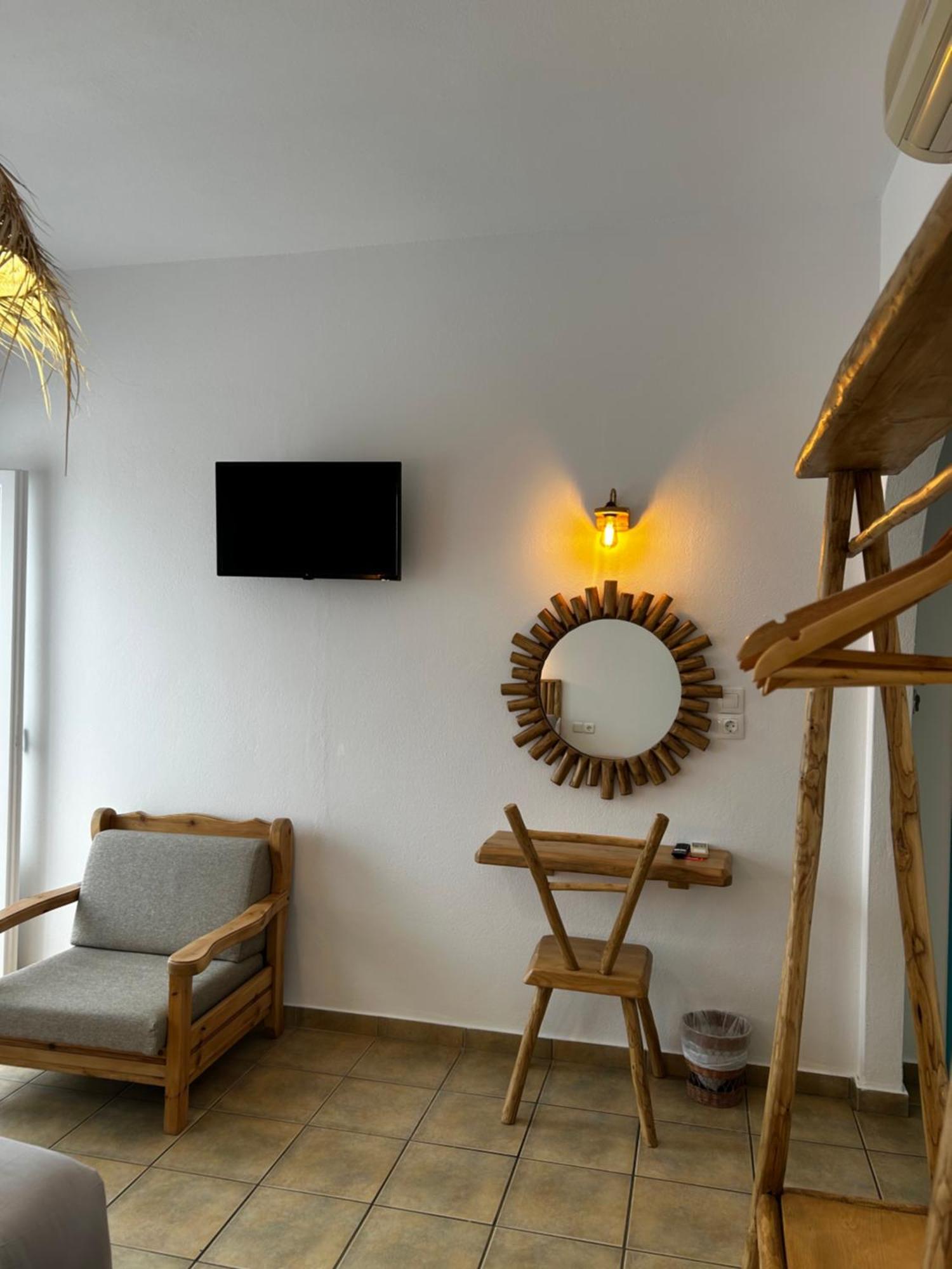 Livadia Aparthotel