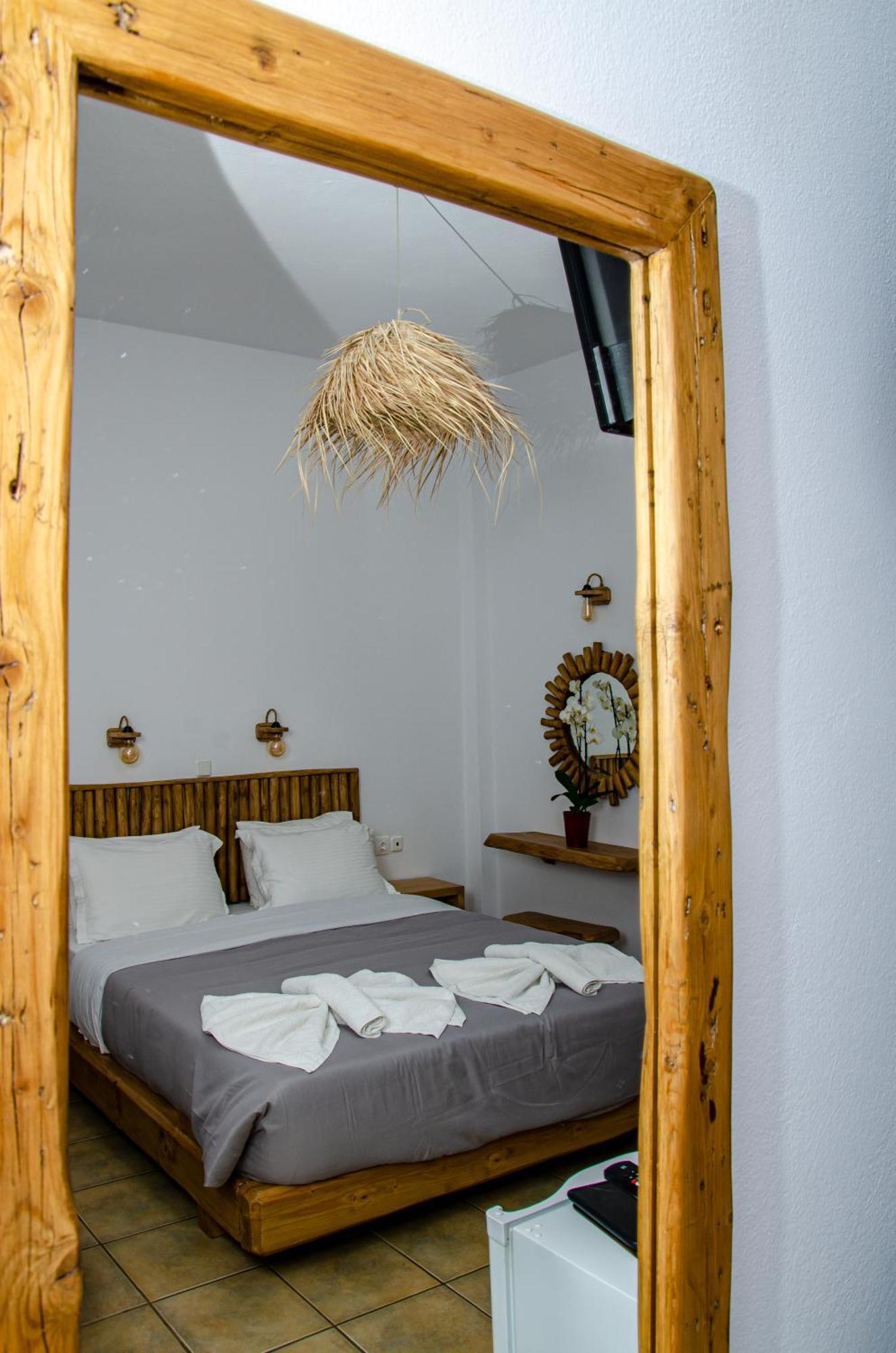 Livadia Aparthotel *