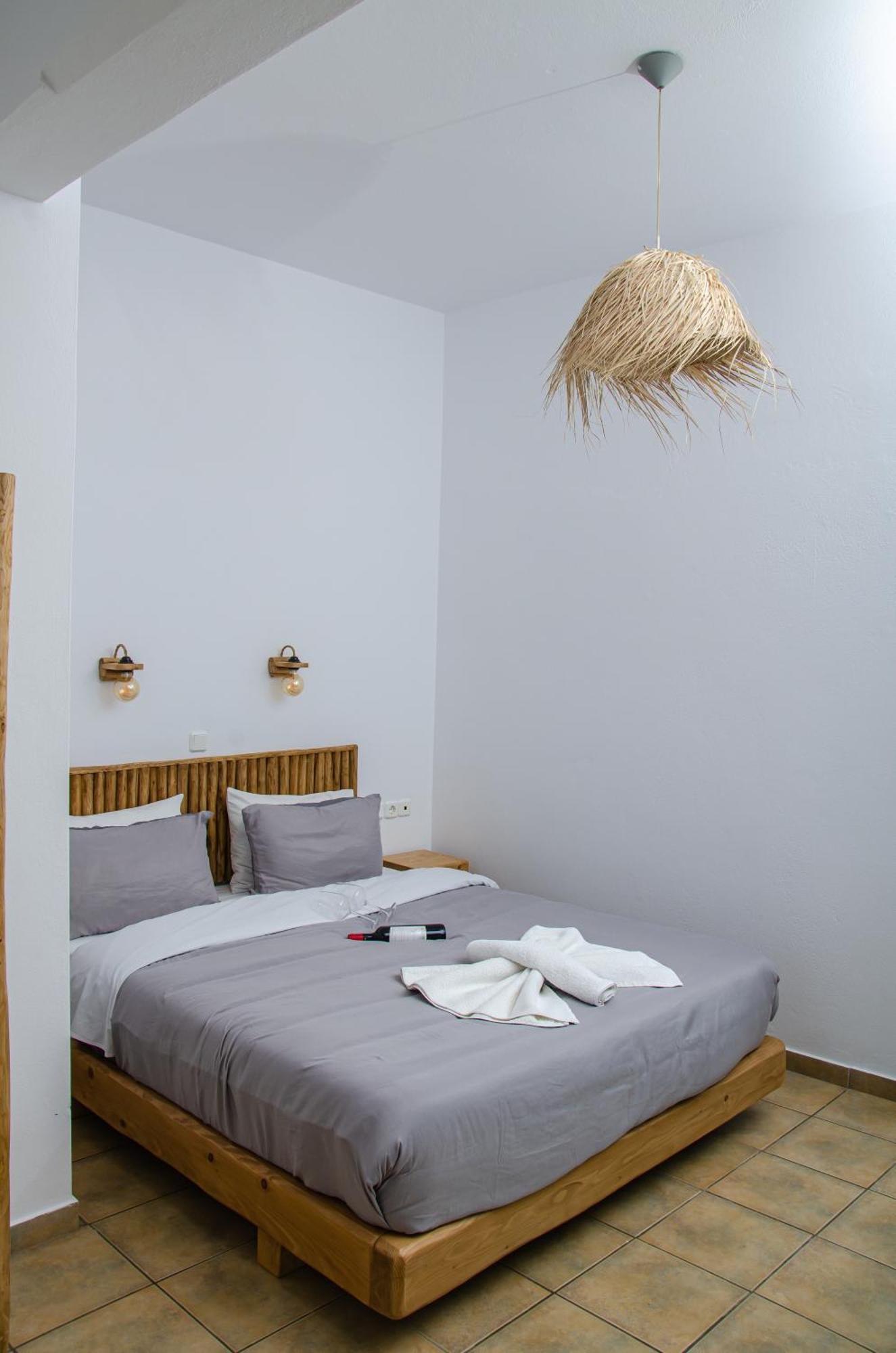 Livadia Aparthotel *